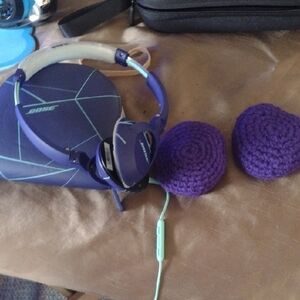 Bose SoundTrue Purple Headphones with Case& Knitted Earmuffs